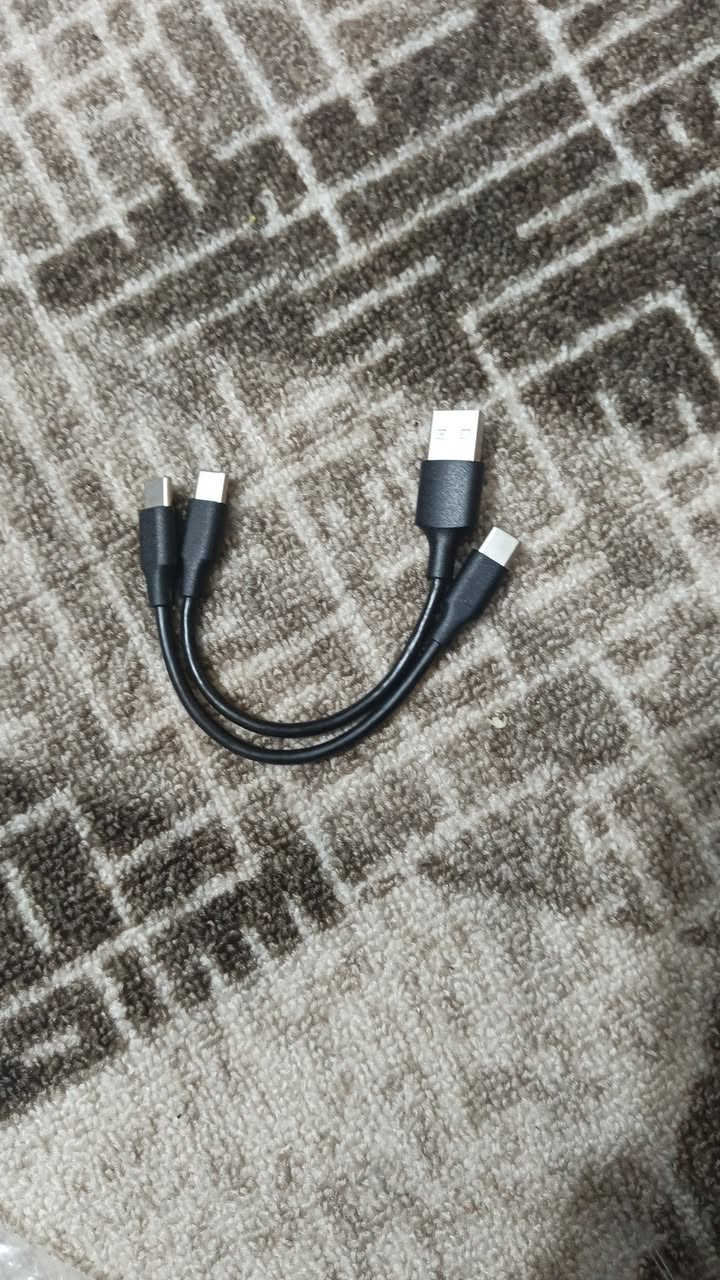 السلام عليكم ورحمه الله وبركاته
Carplay كار بلي
النظافه%100
يشتغل بالسيارة K3 كل انواع الK3 كل المديلات
مع وايريت يو اس بي .... وتايبسي 
الواير2 تايسبي....تايسبي
مكان نجف الاشرف 
للاتصال 
***********
***********
