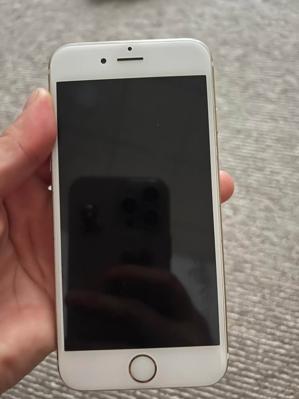 سلاوی خوا لەهەموو لایەک بیت ئایفۆن 6S بۆ فرۆشتن.  64 GB پاتری 100 بەس پاتری گۆڕاوە موبایلەکە کامیرەی پێشەوەی ئیش ناکات لەگەل جێگای سیمکارت دەنا هەموو شتی بێ کێشەیە نرخی ١١٠ هەزار شوێن هەولێرە أربيل, العراق


**إذا كنت صاحب هذا الإعلان وتريد حذفه لأي سبب، رجاءا أرسل رسالة إلى الدعم الفني**
