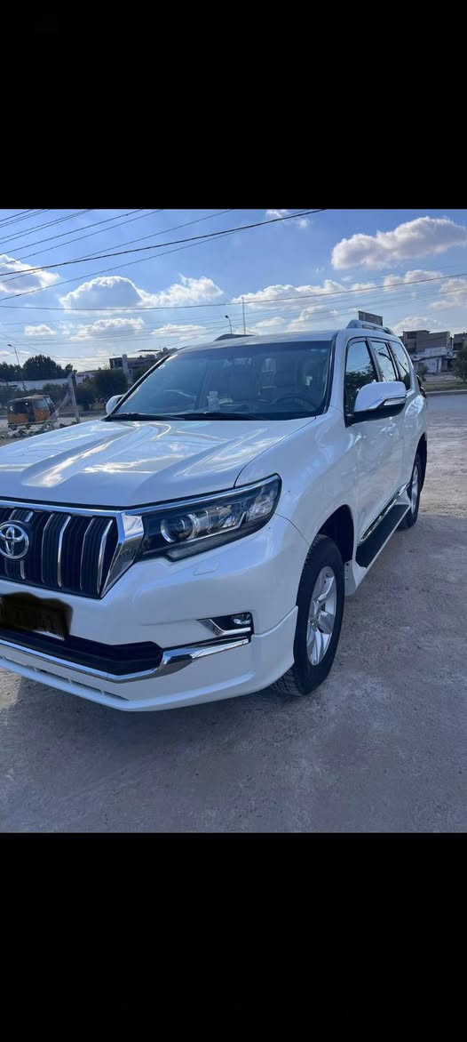 السلام عليكم ورحمة الله وبركاته برادو زاز موديل 2020 كفالا عامه من كلشي ماشيه 130 سياره جديده جدا سنويه جديده هزه جديده سعر 43 ونص بيها مجال حك الجيه مكان سيارة بغداد الغزاليه رقمي ***********
