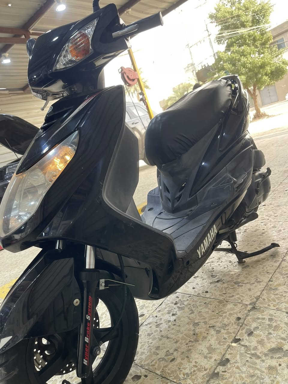 سلام عليكم سكنس فحل رمبه صار شهر نازله من الرمبه مكفوله كفاله عامه الدراجه زيرو ماشيه 19 الف نوزل ياباني خطين قبغ نفخ استان حساس مكينة خرسة ما ينسمع صوتها شلعة معدل خير من الله مكفولة كفالة عامة كهربائياتها شغالة دشبول شغال سعرها 11 وبيها مجال ***********
