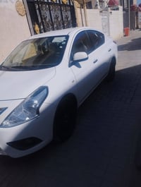 مكلف بالنشر صني موديل 24 اول وجبه بيها ضمان ماشيه 70 الف السياره مكفول...