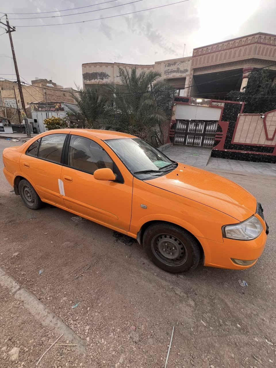 صني 2007 
بدون ضربة فقط طخات بسيطة 
مكفولة من العيب الشرعي 
گير  مكينه تبريد تدفئه حدادية طخم تاير سيارة جاهزة ماناقصها اي شي 
سعرها 76 بيها مجال بسيط 
مكانها ناصرية  

***********
