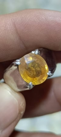 الياقوت الأفريقي • أصفر طبيعي • صياغة جميلة