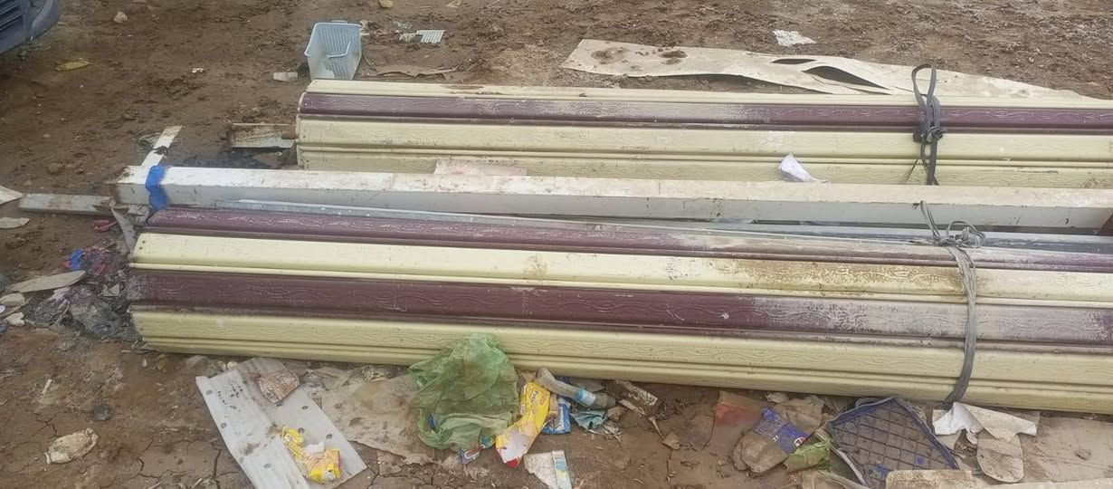 سلام عليكم كبنكات نضيفات فول قياسهن 3 ونص ارتفاع و3 ونص عرض مكاني شطره مناسبات شراي يتصل ويدلل ***********
