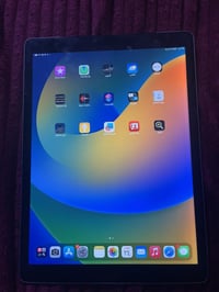 ايباد برو ١٢٨ • بطارية ٩٠ • جزيره قيم