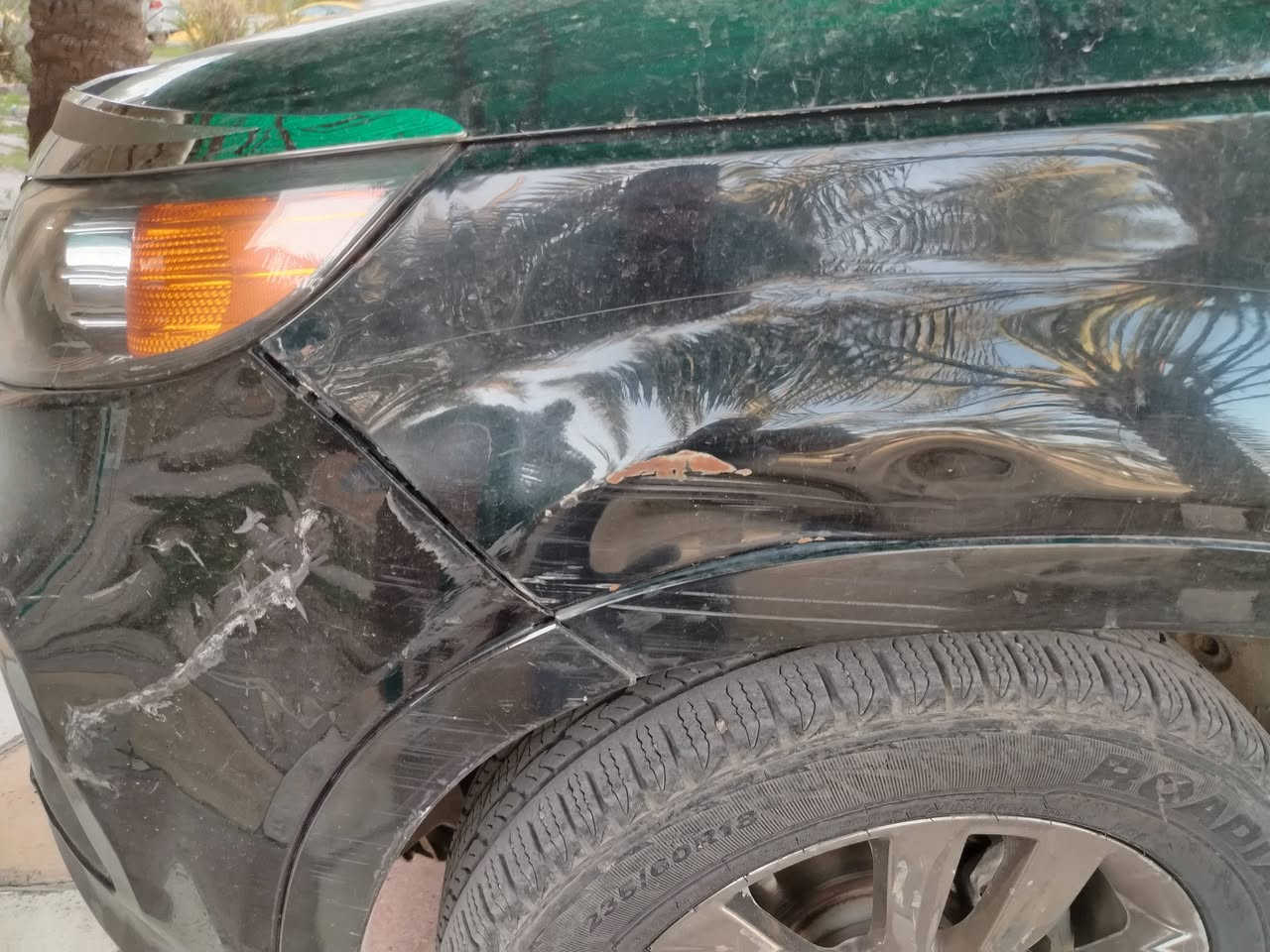 السلام عليكم ورحمة الله وبركاته من رخصت الادمن المحترم 
سورنتو موديل 2012 اسود كير محرك مكفولات المحرك 6 سلندر كشنات جلد فتحت سقف 2 بيهة  جاملغ الامامي الايمن او بنيد مبدلات مكفولات من الدواخل  بيهة ملاحضات بصيطة السعر 140 او بيها مجال قليل جدن  المكان التاجي قرب معسكر باب الاول رقم الهاتف ***********
