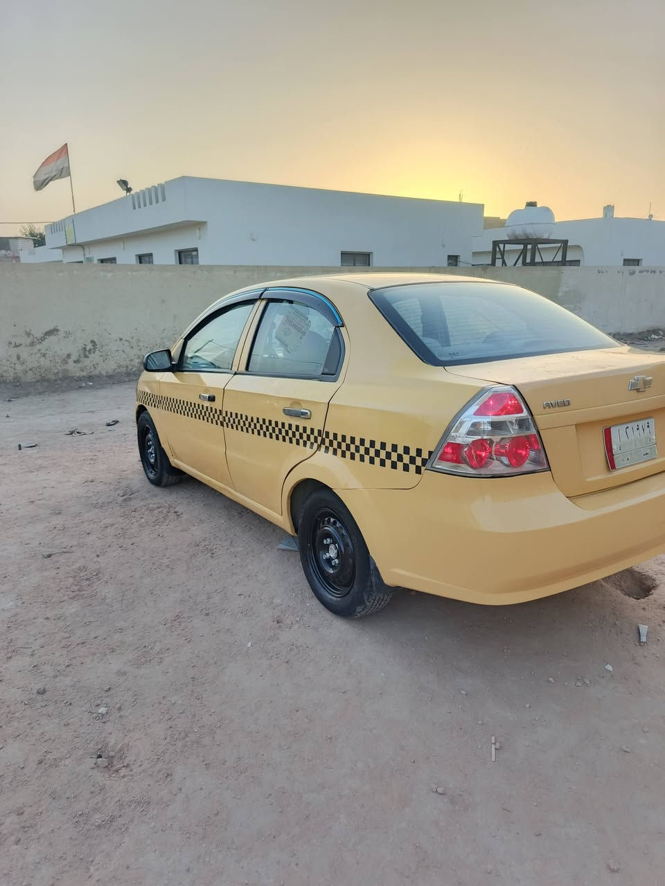 السلام عليكم افيو للبيع ٢٠١٠خليجي كير عادي رقم نجف مصفره هيه السياره علا  وضع الشركه جاهزه كير ومحرك وحداديه شرط كهربايات كله شغاله تخم تاير توني شاده السعر٤٨المكان الدوانيه غماس للستفسار اكثر اتصال عل رقم***********واتساب
