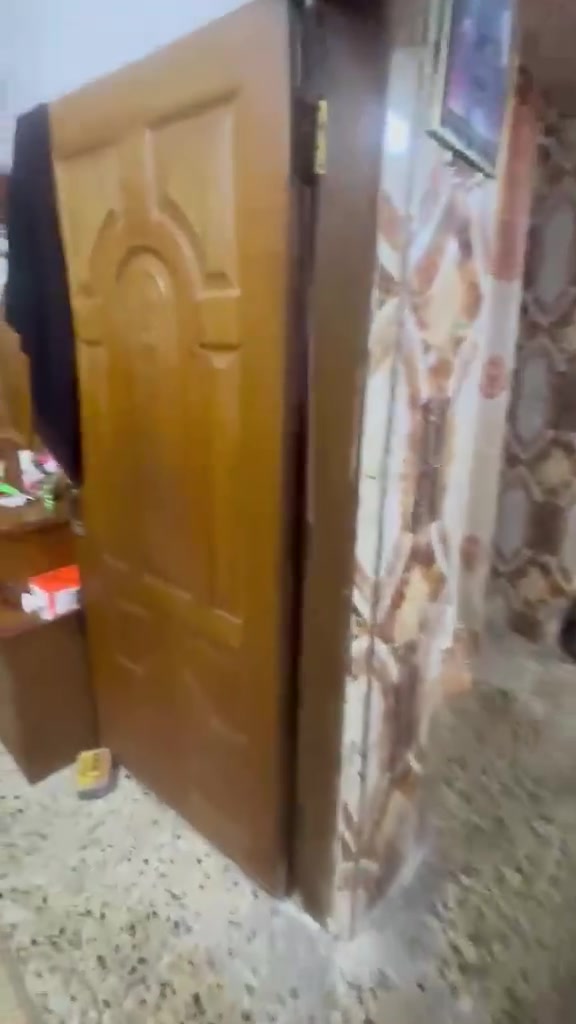 ياالله سلام عليكم يوجد الدينه بيت البيع طابو صرف موقعه 5ميل قريب على شارع العام المساحه 100 م يحتوي البيت على غرف منام 4+دوانيه+صاله+ مطبخ+وصحيات البيت مبني قاط ونص الستفسار تصال على رقم تالي *********** عقارات ابو علي الجابري المعرفت السعر والاستفسار كثر تصال على رقم فقط
