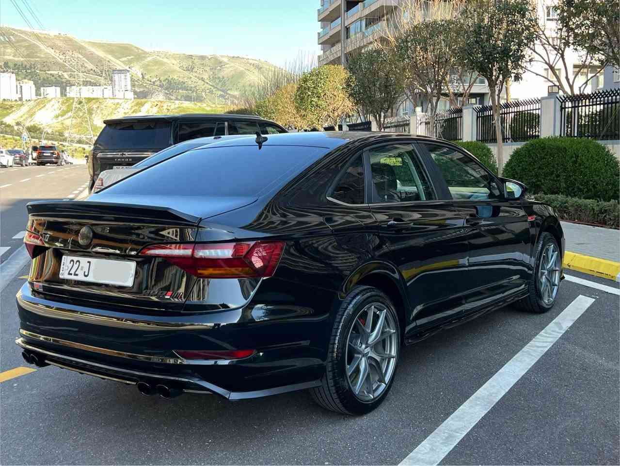 كوردی / عربی 
‎بسم الله الرحمن الرحيم
Jetta 2019 SE GLI body kit 
سەیارەیەکی جوان و گەنجانە و کەممەسرەف 
سەنەویو ڕەقەم تازیە تەحویل  غەرامە بە شەرت
مەکینە ٤ پستۆن ١.٤ تۆربۆ زۆر بەقوەت و مەرغوب
گێڕ و مەکینە و ڕادێتەرو تەبرید هەموی بەشەرت 
سڵانسای کۆنترۆڵی بۆ داندراوە سەوتێکی ڕاقی هەیە 
دفیوزەر و ویلی BBS ی لەسەرە و تایەی تازەیە
تازە کامل سێرڤس کراوە بانص و ڕۆن و هایدرۆلیک 
پێشو پشت کەپسە و ئێرباگ نەتەقیوە ✅
 ٨٢هەزار ڕۆیشتوە …

نرخ  💵(( 145 ))💵 وەرەقە و معامەلە 

مواسەفات SE واتا 
پانۆراما و بەصمە و شەغال و برێک بەصمە 
کوشن جلد و ٤ کوشن و سوکان هیتەر و کارەبا 
٣٦٠ دەرەجە ڕادار و   حاسە و ئیمرجێنسی برەیک
شاشە کامێرە و نزامی CarPlay و android 
لایت پێش و دوا کامل لید و لایتو عەتەری GLI 
سوکان جلد و ڤۆلیۆم و دیاری کردنی خێرایی 
زۆر مواسەفاتی تر …

رەقەم شانصی : 3VWC57BU8KM195723
 
دەرگاو چەمەلغی پێشەوەی سەکن بۆیاخە لەگەڵ پەڵەیەک تەعدیل سارد بێ ناو بێ ئێرباگ 
لە ڕەسمی دەعمەکەیا دیارە 

ڤیدیۆی کاملی سەیارەکەم لایە کڕیار داوا بکات ✅

📍شوێن : سلێمانی 

***********☎️
ڤایبەر و واتسئاپی لەسەرە 

————————————————————
جيتا موديل ٢٠١٩ فئة SE  و محدث GLI 
ماشاءالله سيارة شبابية و اقتصادية و قوية 
سنوي و رقم جديد و تحويل مباشر و غرامة بشرط 
محرك ٤ سلندر ١.٤ تيربو قوي و اقتصادي و مرغوب 
كير و محرك و تبريد و راديتر حجر بيئة كل بشرط 
و عليه صوت اكزوز  عن طريق ريموت كونترول 
و علية  دفيوزةر و سبويلر و ويل BBS و تايرات جديد 
سوينا كامل سيرفس بانص و زيت محرك و هيدروليك 
بجم كبس حادث خفيف بدون دواخل بدون ارباك
 ٨٢ الف ماشي ….

سعر 💵(( 145 ))💵 ورقة و بيها مجال 

مواصفات: SE يعني 
سقف بانوراما و بصمة و تشغيل عن بعد 
كشن جلد و كهربائي و ٤ كشن و ستيرن تدفئة 
٣٦٠ درجة رادار و حساس و  امرجينسي بريك 
شاشە و کامیرا و نضام کمبیوتر CarPlay &android 
لايت امامي و خلفي كامل ليد و جمبر و لايت GLI
ستيرن جلد و تدفئة و فوليوم و تحديد سرعة 
بعد هواي مواصفات…

رقم شاصي: 3VWC57BU8KM195723

بجم كبس و بيها حادث خفيف ارباكات سليم
باب و جاملخ امامي سكن صبغ و شبر بارد بدون دواخل  مبين في صور حادث 

عندي فيديو كامل سيارة شراي آطلب و تدلل ✅

📍عنوان: سليمانية 

***********☎️
فايبر و واتساب موجود السليمانية, العراق
