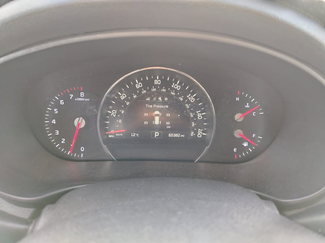 السلام عليكم 

للبيع فقط بدون مراوس 

سورنتو 2018امريكي حادثها بدون دواخل والسونار مرفق مع الصور 

فول مواصفات/EX ماعدا البنوراما 

1/بصمة تشغيل 
2/شاشه نفكيشن 
3/جنطه كهرباء 
4/كامره 
5/حساس امامي خلفي 
6/كشنات جلد 
7/كشنات كهرباء 
8/سبعه راكب 
9/ثلاث قطع تبريد 
10/مري شفط 
11/سته سلندر 
12/تدفئه وتبريد بالكشنات 
13/وضعيات قياده متعدده 

وبعد مواصفات الEXالمعروفه 

ماشيه 65الف 

السياره رقم بغداد تحويل مباشر ورقمها انكليزي الجديد (مشروع وطني)

السياره جاهزه من كلشي 

السعر/210$وبيه مجال للشراي 

مكاني بابل المسيب 

لأستفسار/*********** الشراي يتصل وبيه خير ويدلل
