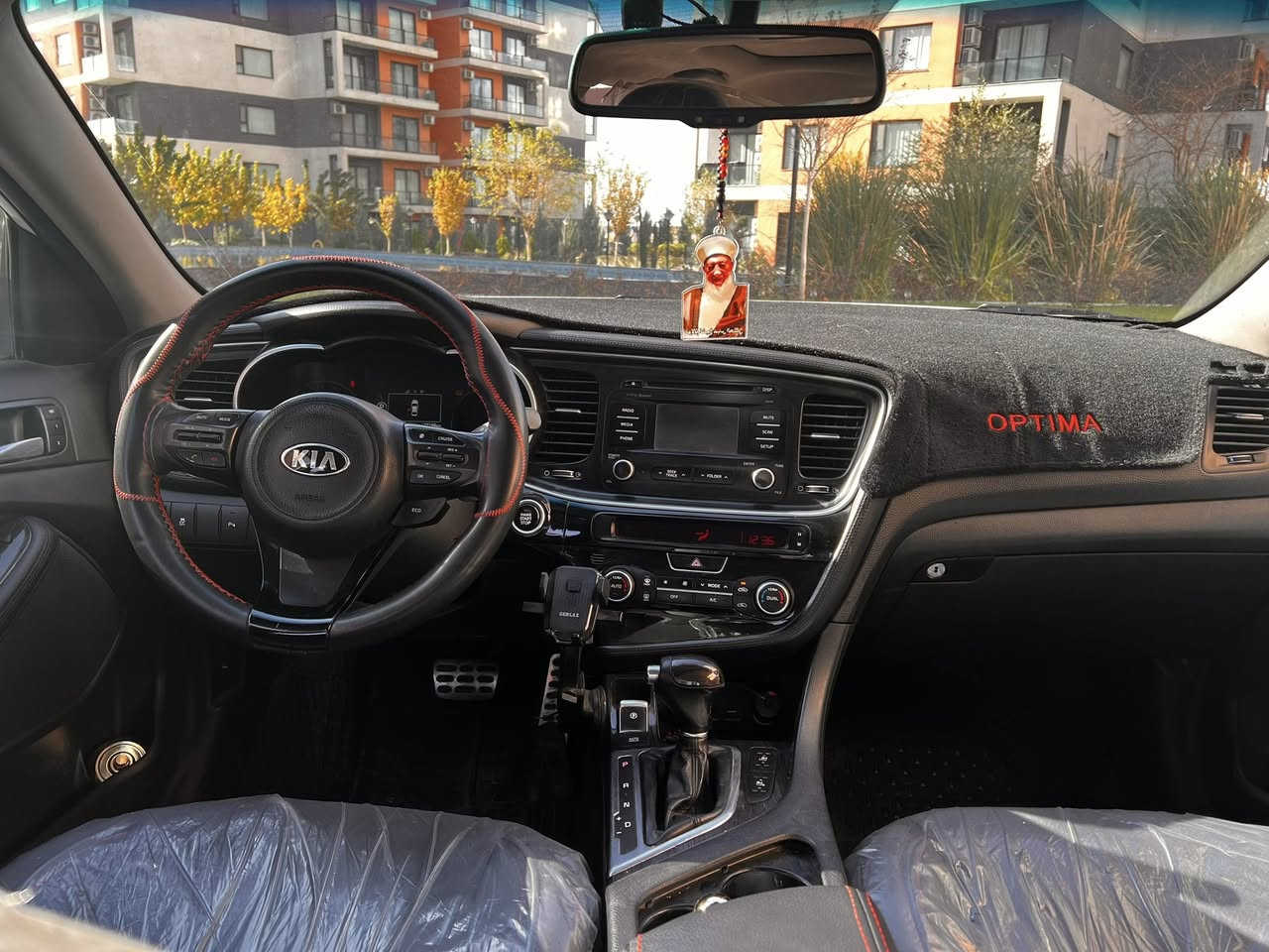 السلام عليكم شباب .. اوبتيما 2015 خليجي ابيض صدفي VIP بيها قطعتين صبغ والصندوق مبدل وبيها سنتيمين لحيم بسيط جداً من الشاصي جهة وحدة فقط موضح بالصور وماشية اكثر من 182000 كم .. السنوية منتهية قبل شهر ورقمها بغداد
السعر 12500$

المكان اربيل - ***********
