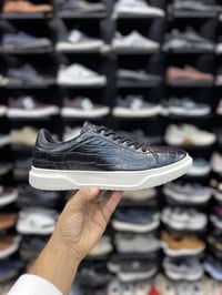 ماريو لوبيز • ٤٥-٤٦ • نقشة جلد تمساح