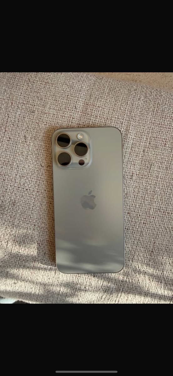 15 pro max
الكارتونة موجودة ضمان ماستر بطارية 86 ذاكرة 256
للاستفسار ***********
