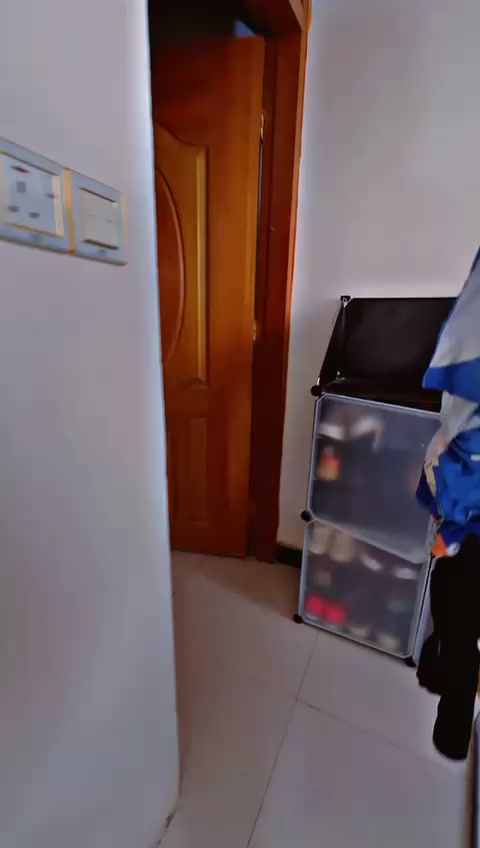 عاجل 🛑عاجل 🛑عاجل
سلام عليكم عندي بيت للبيع بيع مستعجل بيع مستعجل سعره مناسب جدا 
مساحته ٥٠ مترثلاث طوابق ٣ غرف نوم وصاله ومطبخ وخدمات 
موقعه بلسيديه خلف شارع الكويتي وجامع الهدى 
***********
هذا رقمي الشاري يتصل ويدلل
