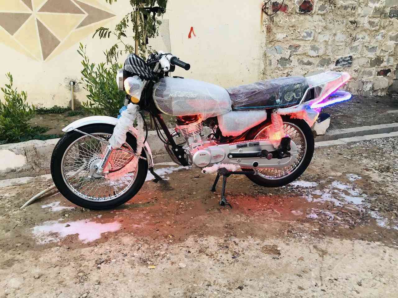 السلام عليكم دراجه للبيع موديل ٢١دراجه اخو صفر محرك كبس شرط عنوان كركوك سعر٦٠٠بي مجال بسيط ***********
