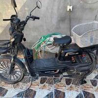 دراجه شحن للبيع سعر ٢٢٥وبيه مجال الرقم ٠٧٧٧٢٤٠٢٩٥٨