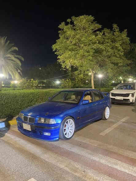 السلام عليكم 
صلو على النبي 
E36 v8 1991
سياره معمره من الدعاميه للدعاميه ومتعوب عليها كلش هواي ومصروف عليها هواي 
١.مكينه٨ اصل ٦ تحويره مرتبه ومشتغلها صحيح بدون مشاكل
٢ كير عادي ٦ نمر شورت شفت رياضي 
٣اكسل قفل شلعه وونسه تريدها شارع تريدها استعراض تريدها كشخه
٤ كشنات جلد دواخل نظيفة كلش 
٥كهربائيات كلها شغاله ونظيفه 
٦راديتر عمل فافون انسه الحماوه 
٧دبل مروحه كهرباء جوزات حماوه كانما شغل سستم  بلادي 
٨صبغ جديد ازرق بحري  اللون ب السنويه ازرق غير محدد 
٩حداديه نظيفه دبلات خلفيه رياضي تتنصه وتتعله حسب الي بالك والنصبه الي تريدها انت
١٠ جام كهرباء شغالات 
١١سستم سماعات صوت يخبل 
١٢ قفاله بنيد رياضي دك بيها٣٠٠ ماعليهن شي 
١٣ منظومه زينون كامله 
١٤ التبريد نقصه كمبريسر وانطيك ويا بوكس كامل طك فلين ماخذه سعره٢٠٠ دولار 
١٥عوازل حراريه للسياره كلها 
١٧ويل كب رياضي ١٨ موديل حديث بي نصبه كلش حلوه
١٨  تخم تاير 
١٩عليها شوته ودبه رياضيه الصوت نغمته كلش حلوه مو مزعجه 

السياره نواقصها بسيطه حيل كماليات وترتيب وسايق ترايها وين متريد 
رقم بغداد تحويل مباشر مصفره غرامات السياره تنباع وتتحول 
فقط
السعر  ٦٠ وبيها مجال
 
0787 689 4661
***********
