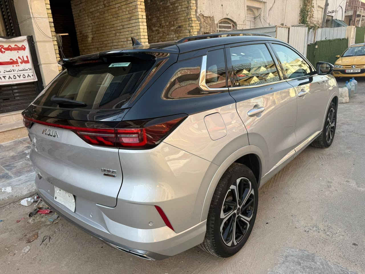 السعر اخو البلاش ⚡️⚡️⚡️
🔴 للبيع – فرصة مميزة 🔴
🚘 Dongfeng Huge | موديل 2024

سيارة حديثة، اقتصادية، ومواصفات عالية…
اختيار ذكي للمدينة والسفر 👌

📊 العداد: 32,647 كم فقط
⚙️ المحرك: Hybrid (اقتصادي جداً بالبنزين)
🎨 اللون: فضي × أسود تو كلر لونين 🔴🟢

💰 الســ🔴ــعر : داخل المنشور 👇
https://www.facebook.com/share/p/1G2xbq4mm2/

⭐ أبرز المميزات:
• شاشة ديجيتال حديثة مع نظام ملاحة
• كاميرات 360°
• رادار أمامي + حساسات أمامية وخلفية
• فتحة سقف بانوراما
• مثبت سرعة ذكي + قيادة شبه ذاتية
• مقاعد جلد فاخرة (أسود × بيج)
• تبريد مقاعد + فتحات خلفية
• إضاءة LED نهارية
• تصميم عصري رياضي
• رنجات أصلية مع إطارات سبورت
• استهلاك وقود منخفض جداً

📞 رقم صاحب السيارة : ***********
