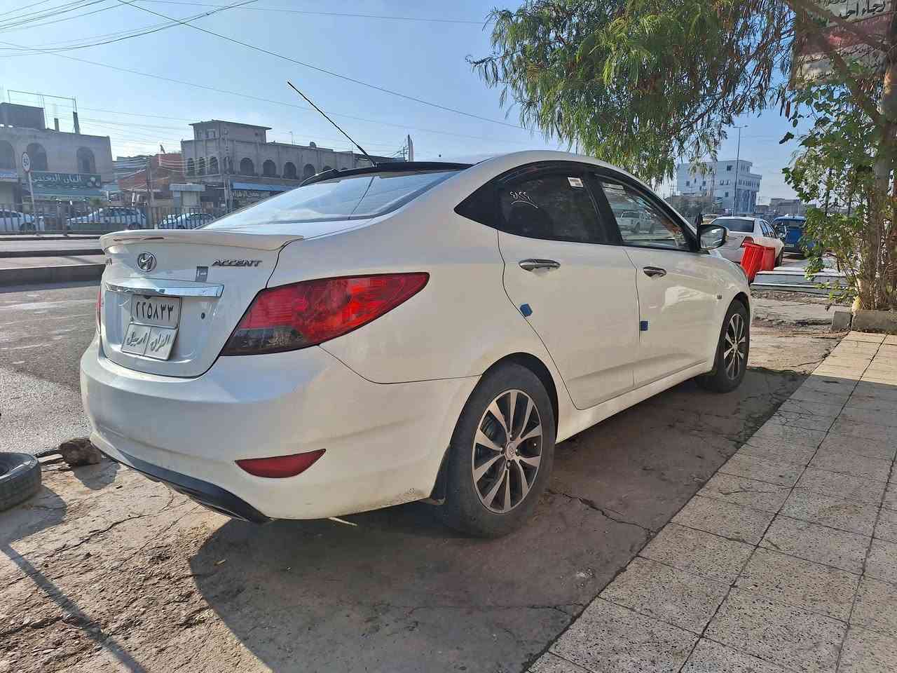 اكسنت مضلع 2012 

رقم اربيل  شرط التحويل... سياره بدون صبغ 

مكينه مامفتوحه شرط گير شرط

طخم وره وگدام جديد

 بطارية جديده 

طخم تايرات جديد

السيارة جاهزة ومايعوزها اي شي 

المواصفات تحكمات جهتين فتحه بالسقف وبقية الشغلات معروفة 

خمسة ويل كب 

بيها بارد مكانتين 

السعر 110 وبيها مجال للطيبين

للتواصل العنوان حي التحرير ***********

***********

***********
