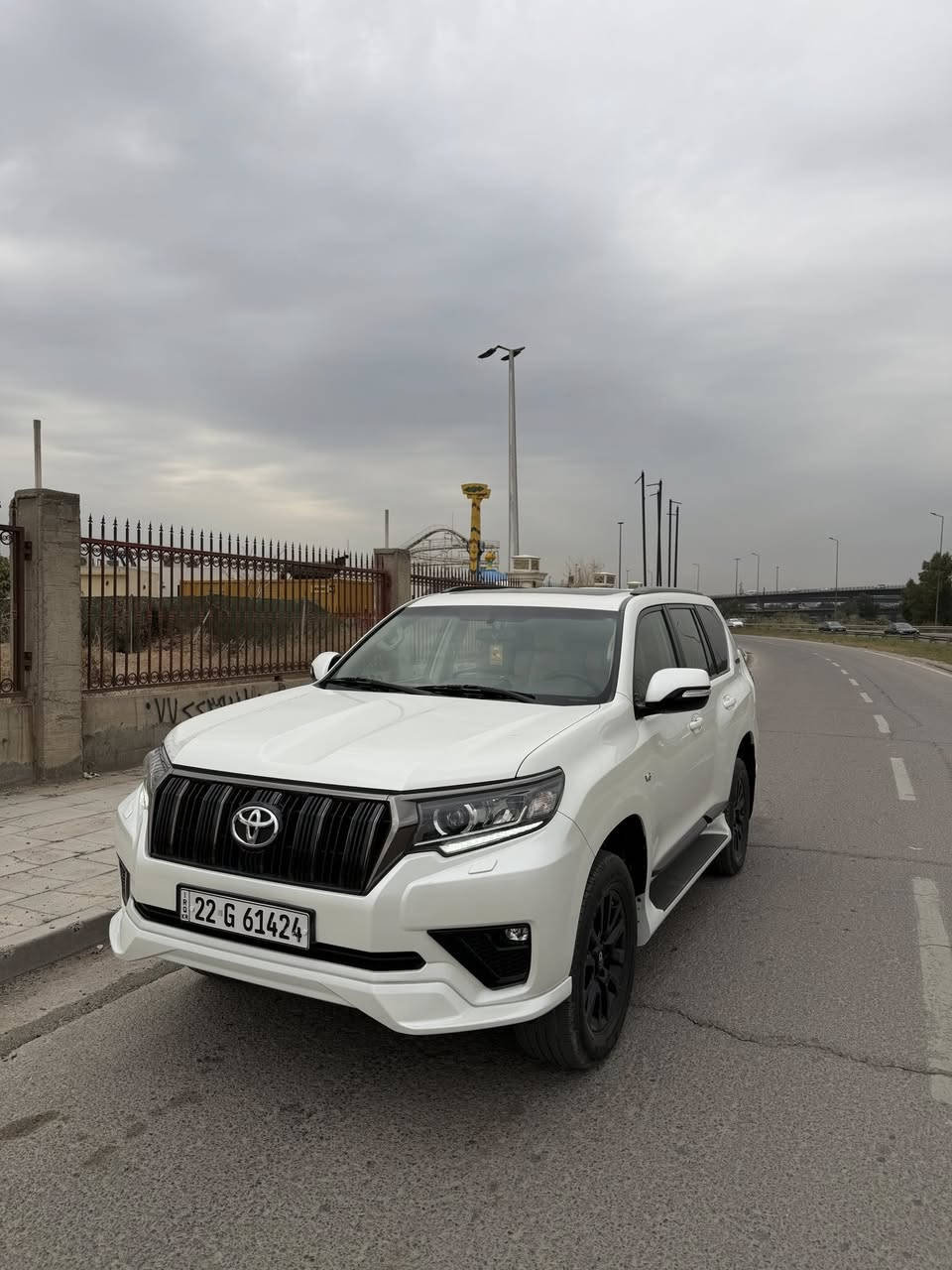 برادو مد نايت

وكالة ساز وبعده بل ضمان 
موديل - 2021
ماشية 65.000 الف كيلو
مواصفات فول txs
فتحه سلايد 
شحن لاسلكي
ثلاجه
كراسي كهرباء
كراسي جلد
مري قلاب
حساس و كامره خلفي
دبل تانكي 
تشغيل عن بعد 
السياره مد نايت تجي سوادات كله وياله و داخل و خارج كله مطعم اسود 
بصمتين 
رقم اربيل ب اسمي هزه و فحص براد جدد سياره ميحتاج تروح لاربيل يعني 
السياره كفاله عامه من الصبغ والبارد
السعر 430$ 
***********
