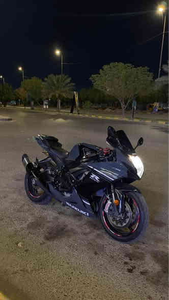 سلام عليكم شبابنا طيبه 
جكسر 2017 600 للبيع
دراجه رقم
وعليها برمجه
وأعليها ادامه كامله قبل كم يوم وتبديله دهن وجاهزه من كلشي 
لون إسمنتي الملاحضات العليها فقط شخوط ب الكفر اليسره كم شخط بسيط ومكحله نفس اللون 
مكينه كهربائيات كفاله
ماشيه ١٥ الف فقط 
مكاني النجف الأشرف 
سعر ٦٥ وبيها مجال بسيط 
رقم التواصل ***********
شباب ماسنجر و الواتس ما استعملهن
الشراي ويدور شي مرتب و اصولي يتصل و يشرفنا ❤️ النجف
