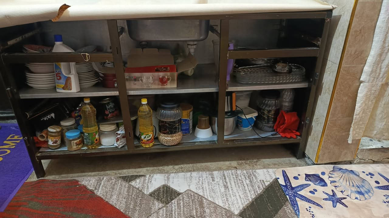 للبيع مترين والسنك متر ونص 3 قطع نقص بوب الكاونتر كلش نضيف مابي اي كسر وشغله تفصال وثقيل تكدر تفصله بوب يرجع جديد سعره 150 مكاني بغداد ***********
