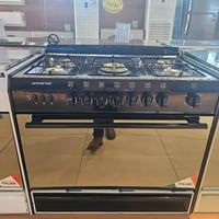 طباخ 5 عين مصري  طباخ 4 عين مصري   شركة يونيفيرسال  متوفر باللون الابي...