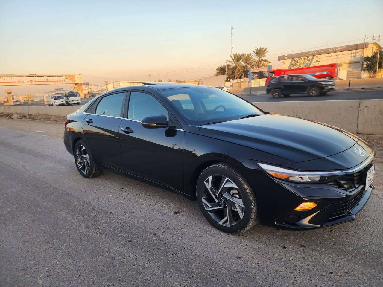 للبيع فقط 
هونداي النترا ٢٠٢٤ زيرو ماشيه 5الاف
 لون اسود فول مواصفات1/1 
 حادثه جاملغ وشويه من باب خلفي بجم كبس بدون ايرباك  بحاله الوكاله جديده وصور حادث مرفقه 
مواصفاته فول 1/1
محرك 2000 الفين دوش 
بصمه +تشغيل عن بعد وترحيب
محرك الفين دوش 
فتحه سقف سلايت 
كشنات جلد +تدفئه بلكشن 
شاحن وايرلس 
اشاير بلمري 
تدفئه بلستيرن 
شاشه متصله كبيره عدادات الكتروني
لايت عدسات +لد نهاري
حساسات اماميه 
منافذ شحن خلفيه
كامره دواره تحكم استيرن كروز سرعه مثبت سرعه رادار امامي وجانبي توقف ذاتي تحديد مسار قياده ذاتيه نظام وظعيات قياده وباقي مواصفات معروفه 
رقم اربيل ترقيم جديد تحويل مباشر
السعر ١٦٩ ورقه وبيه مجال بسيط 
مكاني بغداد قرب علوه الرشيد يم القوس 
اي استفسار/ ***********
                 /***********
