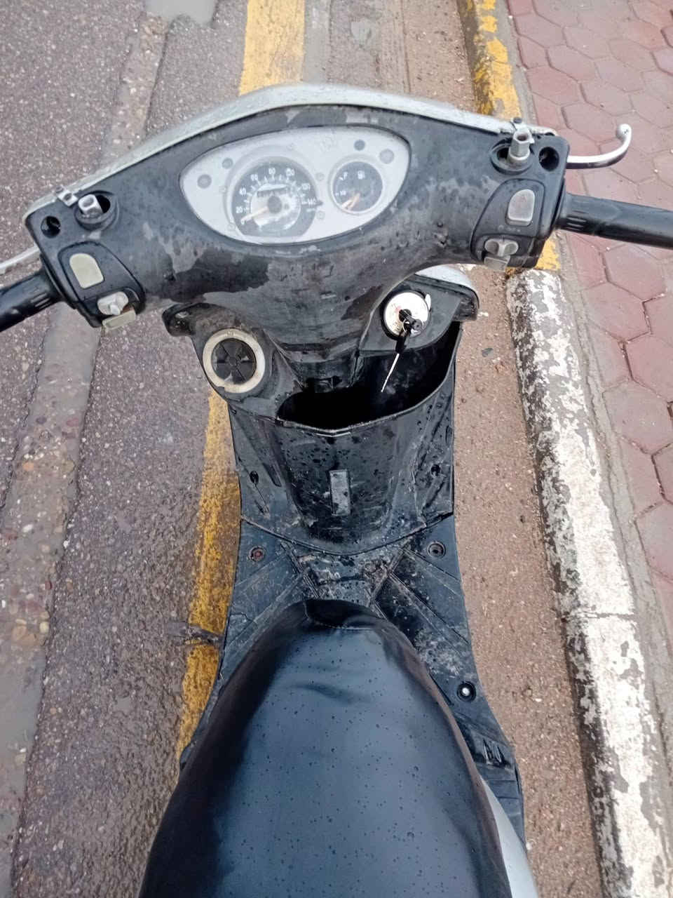 سلام عليكم ماكس ثعلب دراجة حلوة محرك حلو كهربائيات كلها شغالة بيها نقص بس الاستاند التعليك السعر 350وبيها مجال مكاني الكاضمية للاستفسار...***********
