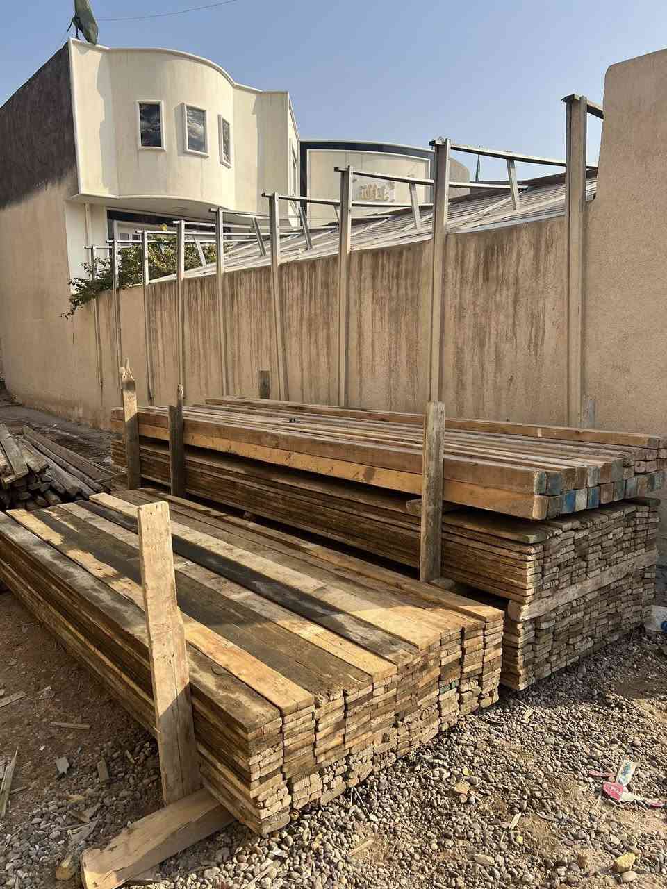 قالب خشب للبيع العدد 6 ونص مكعبات المكان بابل  *********** السعر 2مليون وربع وبي مجال قليل
