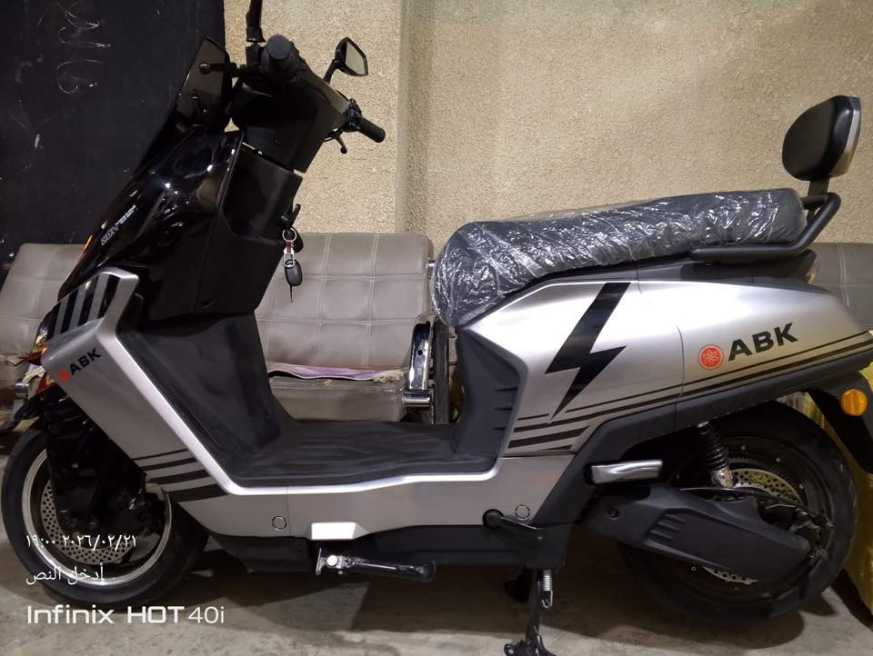 دولفين ملف 2500  مستخدمه 6 ايام  مال مويد طيارة بطارية ليثيوم 45 امبير اصدار الحديث تاير عريض مكاني الحرية السعر مليون و200

***********
