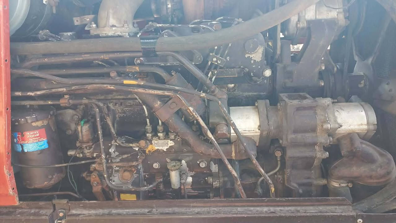 سلام عليكم اخوان مكينه للييع حجم 160فول مواصفات نص اتوماتيك مكينه جديده بمعنه الكلمه وياه ليزر مصطره 3ونص مامشتغل عده 30ساعه جديد مكينه خير من الله ***********
