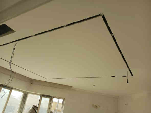 اسطه صبغ *********** داخل اربيل  سقف ثانوي مغربي شغل درجه اوله
