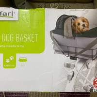 حقيبه وسله كلاب او قطط  وياهه قاعده حيديد ترهم على الدراجات و البايسكل...