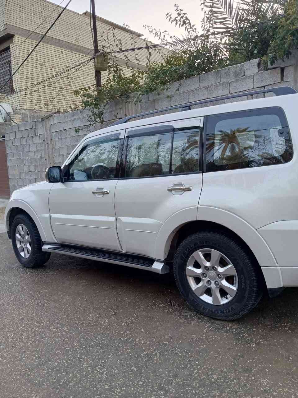 السلام عليكم  باجيرو موديل 2010 حبتور محرك 6 سلندر 3500  مكفوله كفاله عامه  كشنات جلد كشنات كهرباء ٧راكب دمام خلفي ٣قطع تبريد مري شفط حساس خلفيي
دفع رباعي باقي المواصفات معروفه 
 تخم تاير جديد  ارقم بغداد  السعر ١٥٢ اوبيها مجال 
*********** العنوان كربلاء
