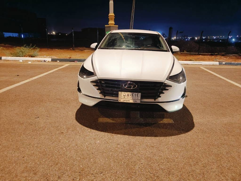 السلام عليكم
للبيع او المراوس
سوناتا موديل 2020 خليجي
ماشية : 96 Km حقيقي
المواصفات :
تحكم ستيرن جهتين 
شاشة اندرويد
كروز سرعة 
محرك 4 سلندر 2500
قطعتين تبريد 
اشاير بالمري 
لايت 3 عدسات بلادي مع تحكم ماطور صعود ونزول
كشنات جلد 
كير دكم 
حساسات خلفية وكامرا
ويل كب كروم 
مانع انزلاق 
دبل ايرباك 
ملاحظة: السياره خليجي جديدة وجاهزة 
فقط بيها بارد كلش بسيط بالباب الخلفي
( السيارة رقمها بغداد وب اسم ظابط  مطلوبة للمصرف استقاطع مباشر ب 2027 تصير حرة)
العنوان : كربلاء 
للتواصل ***********
