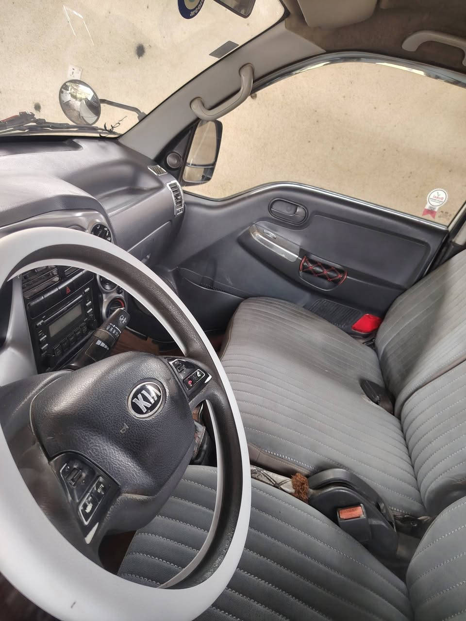 السلام عليكم كيا عموشه موديل 2015 مكفوله محرك 2700 محرك كير اكسل صدر تخم تاير تبريد جاهزه خير من الله سنوية بسمي السعر 117 وبيهه مجال الرقم *********** بغداد الدوره
