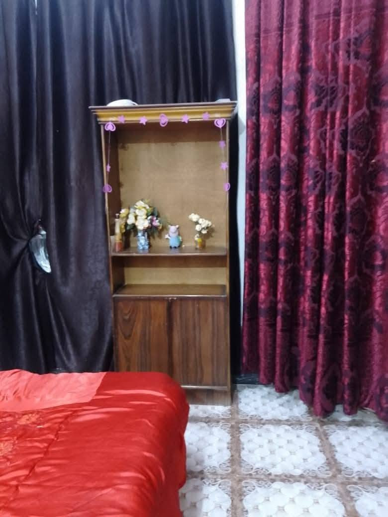 غرفة اخشاب  السعر 550 وبيهة مجال  الرقم *********** مكاني شهداء ابي غريب
