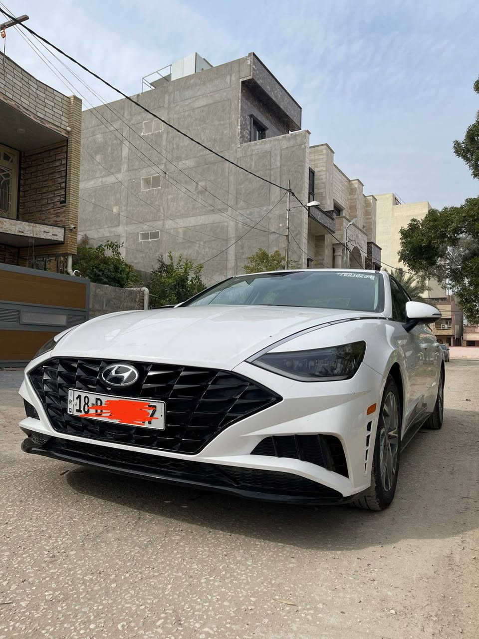 للبيع هيونداي سوناتا 2023
وارد امريكي حادث دعامية
بدون صبغ بدون ايرباك 
رقم بابل دولي
** المواصفات **  🏅🥇
🔹 بصمة دخول ذكي تشغيل عن بعد 
🔸 رادار تحديد مسار مثبت سرعه 
🔸شاشة/كاميرا خلفية 
🔸 تبريد قطعتين مناخ منفصل 
🔸لايت LED امامي خلفي
🔸 كشنات كهرباء - تدفئة 
🔸 تحكم ستيرن جهتين
🔸 اشاير مري
🔸حساسات أمامية وخلفية 
🔸 أنظمة قيادة متعددة 
🔹 باقي المواصفات موضحة بالصور 
الضرر.. دعاميه فقط 
الموقع - بابل الحله 
للاستفسار الاتصال على الرقم 
***********
