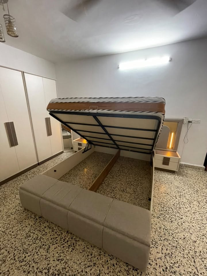 بيع مستعجل 
غرفه نوم حديثه 10 قطع استعمال شهر ونص امانة لله جديده لوك تعال شوف بعينك رايده ب مليون و 150 الف بي مجال 
مكاني كركوك ***********
