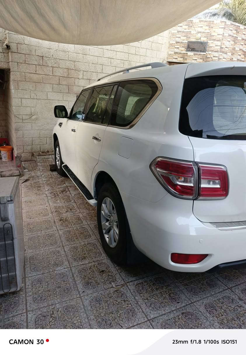 باترول ٢٠١٣se رقم مميز بصره صبغ عام سبب التكشير كير محرك تايرات حداديه كله جديد السعر ٢٣٠ مكان بصره  ***********
