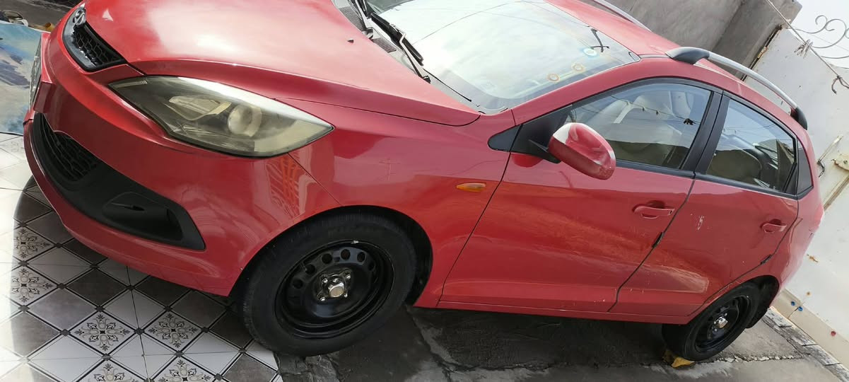 السلام عليكم شيري افلاوين موديل 14 رقم بابل انكليزي بسمي سنويه 27 هزه جديدة مصفره السيارة الف ما مطلوبة السيارة مكفوله من الضربه والصبغ والتبديل مكينه مكفول اسبانه ما ممدود عليه فقط الكير مفتوح مسويله صيانه ومبدل اكلج جديد وبيه جراد بل قماره وبل بنيد شي قليل وبيه ملاحضات بل كشر السيارة تبريد ثلج ماشية 162 سعره 48 وبيه مجال بسيط عنواني حله مركز اي استفسار اتصل ***********
