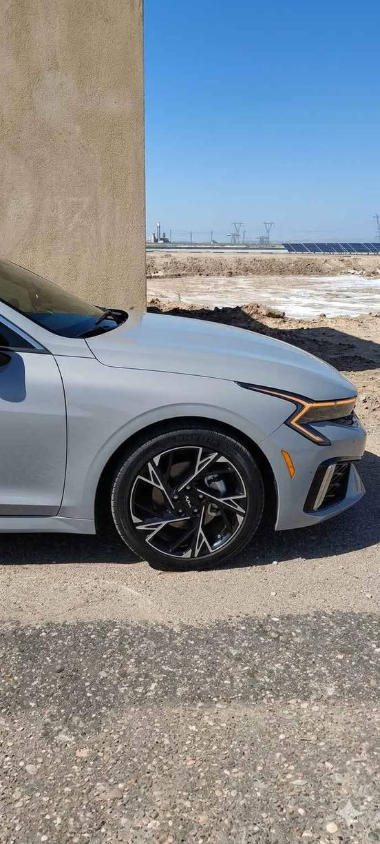 سلام عليكم
سياره كي فايف للبيع 

مديل 2025
Ct

السياره فول الفول ما عدا الفتحى 

ماشيه  11الف 

سياره معروف مواصفاتها ما حاجه 

اذكرهن

اللون اسمنتي المميز

السعر 211 وبيهه مجال البصرة, العراق


**إذا كنت صاحب هذا الإعلان وتريد حذفه لأي سبب، رجاءا أرسل رسالة إلى الدعم الفني**