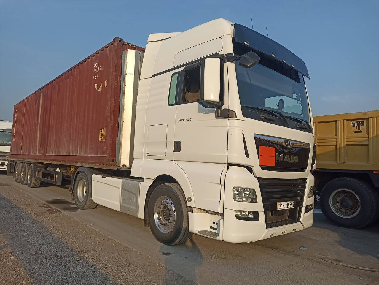 لبيع مان موديل 2018 سياره جديده حجم مكينه 500 دبل سوبر كير سكانيه 14 نمره داخل بيجي  ثلاجه جرار حساس كامره فو مواصفات جوبلس مامي شاصي عدل عربانه شمتز كفر نايز موديل عربانه 2015 دسك دنكير ساف رفاه بلادي دنكير رقم جديد تحويل مباشره سياره جاهزه من كلشي سعر 380 وبيه مجال مكاني بغداد رقم الهاتف ***********
