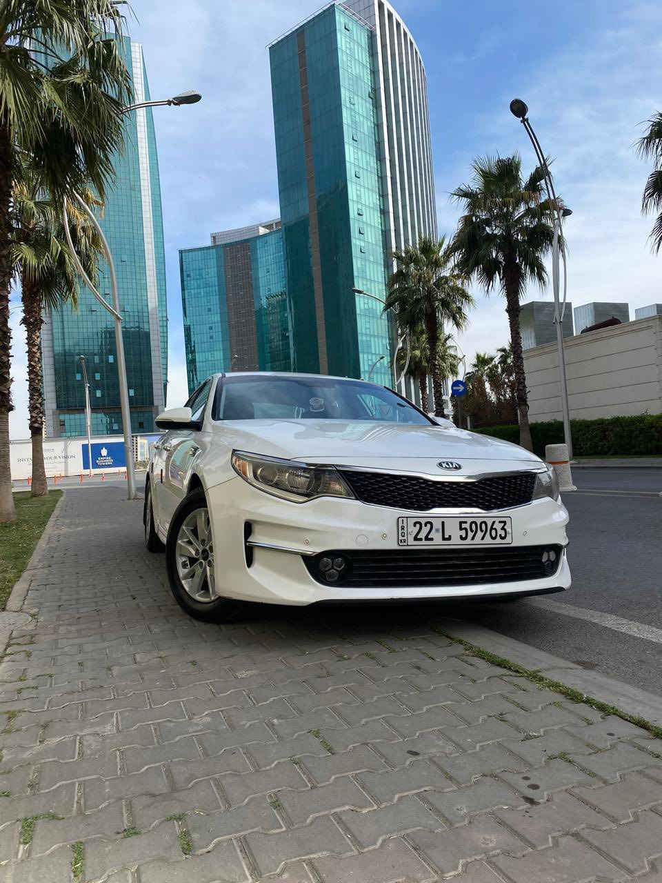 اوبتما FE
2018
حادثها قبق صندوك مصلح ومصبوغ نفسه مطابق 
وارد أمريكي 
لون ابيض صدفي 
شبر بارد بل هلال الجاملغ الخلفي
للبيع ب 140 وبيها مجال مال مستعجل 
رقمي ***********
