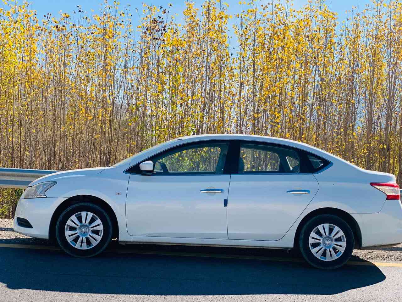 نیسان سینترا 
مۆدیل ٢٠١٦ خەلیجی
بی سبوغ
گیرو مەکینە بەشەرت
سەنەوی نوێیە
ژ.م ***********
*********** سوران, أربيل
