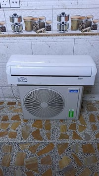 سبلت الوادي الرواشد كامل كل ملحقاته  نوع الغاز R410A  مشتغل شهرين فقط ...