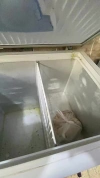 ثلاجة للبيع • سعر مناسب