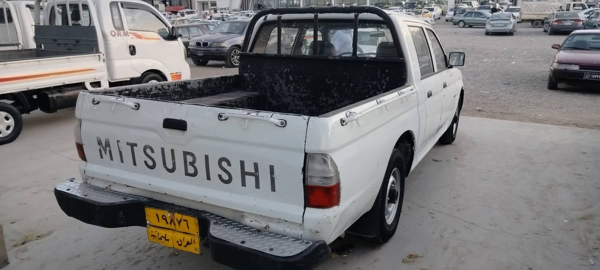 سلام عليكم ميتسوبيشى رقم سليمانية بسمى مديل 2002محرك كير اكسل تبريد تلج سياره وضع شركه مكفول كفالة.***********.سعر62بيه مجال قليل للطيبين
