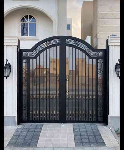 إعلان حدادة محمد أبو فهد - الأنبار (منطقة الخمسة كيلو)
​تعبت من الأبواب والشبابيك اللي تصدي وتتآكل بعد سنة؟
الاستثمار في باب منزلك يجب أن يكون استثماراً في الأمان والراحة طويلة الأمد.
​نحن في حدادة محمد أبو فهد، نوفر لك الجودة والمتانة التي تليق بمنزلك في الأنبار.
​لماذا تختار حدادة محمد أبو فهد؟
​✅ 1. ضمان حقيقي 5 سنوات ضد الصدأ
نحن نستخدم أفضل برايمر وطلاء مقاوم للرطوبة والحرارة متوفر في العراق (كما تحدثنا سابقاً). عملنا ليس مجرد حديد، بل حماية متكاملة لعمر أطول.
​✅ 2. تصميم حسب الطلب وبدقة عالية
نفذ أي تصميم في بالك – تقليدي أو حديث – ونضمن لك أعلى مستويات اللحام النظيف الذي لا يظهر. أبواب، شبابيك، كراجات، حسب ذوقك تماماً.
​✅ 3. أسرع تركيب في المنطقة
نقدر وقتك. نلتزم بالمواعيد المحددة لتركيب عملي وسريع دون أي تأخير، مع ضمان متانة التركيب الفائق.
​للتواصل والطلب (معاينة مجانية)
​إذا كنت تبحث عن الأمان والجودة والضمان الحقيقي في منطقة الخمسة كيلو وما حولها، لا تتردد في الاتصال بنا.
​محمد أبو فهد للحدادة:
📞 ***********
​الجودة هي أساس سمعتنا.
(انظر الصورة لمشاهدة مثال من أعمالنا الأخيرة)
